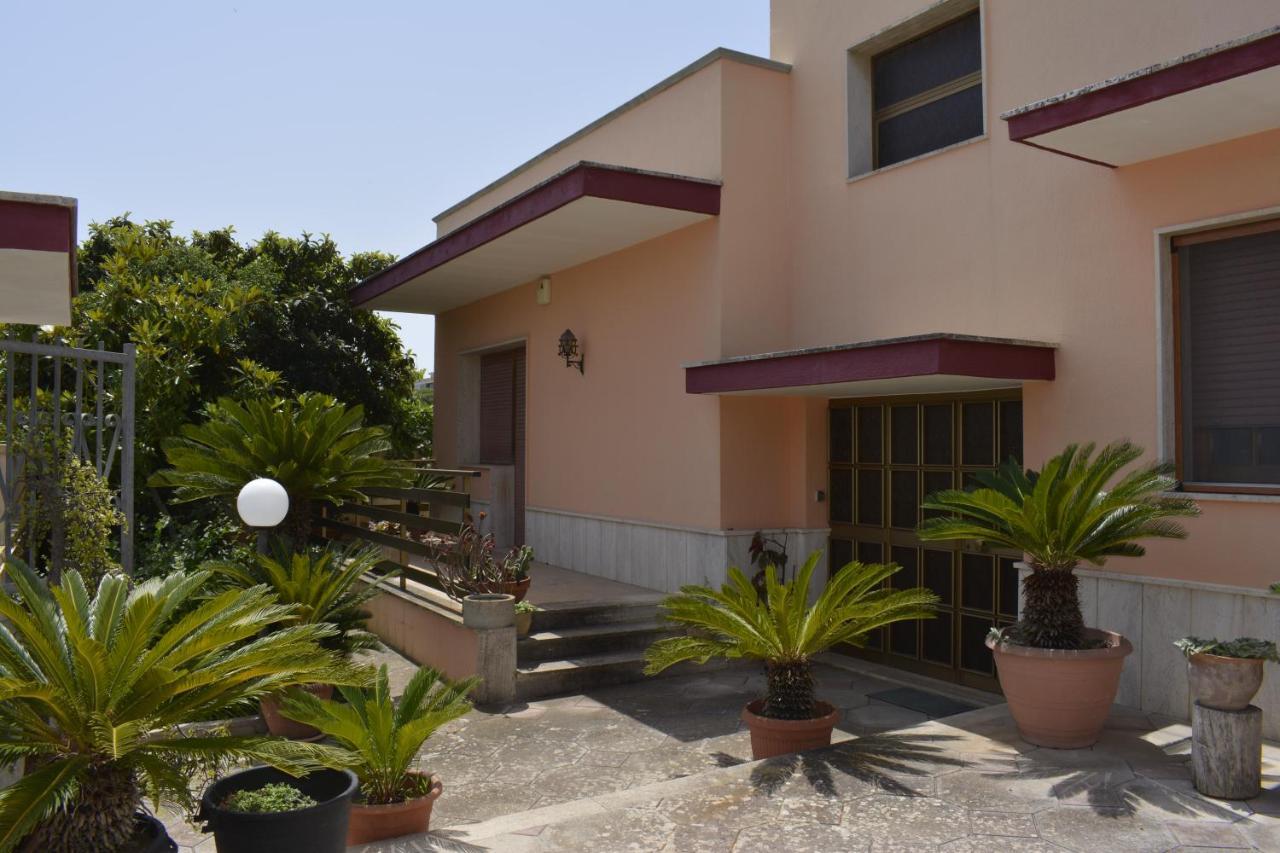 Casa Vacanza Pietro E Nina Lecce Exterior foto
